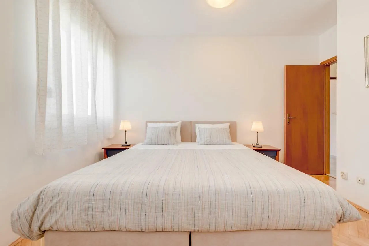 Spalato Luxury Apartman 0*, Split